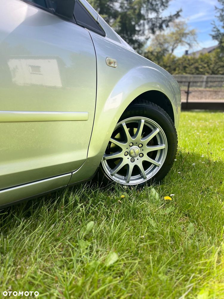 Ford Focus 1.6 Ti-VCT Trend + - 4