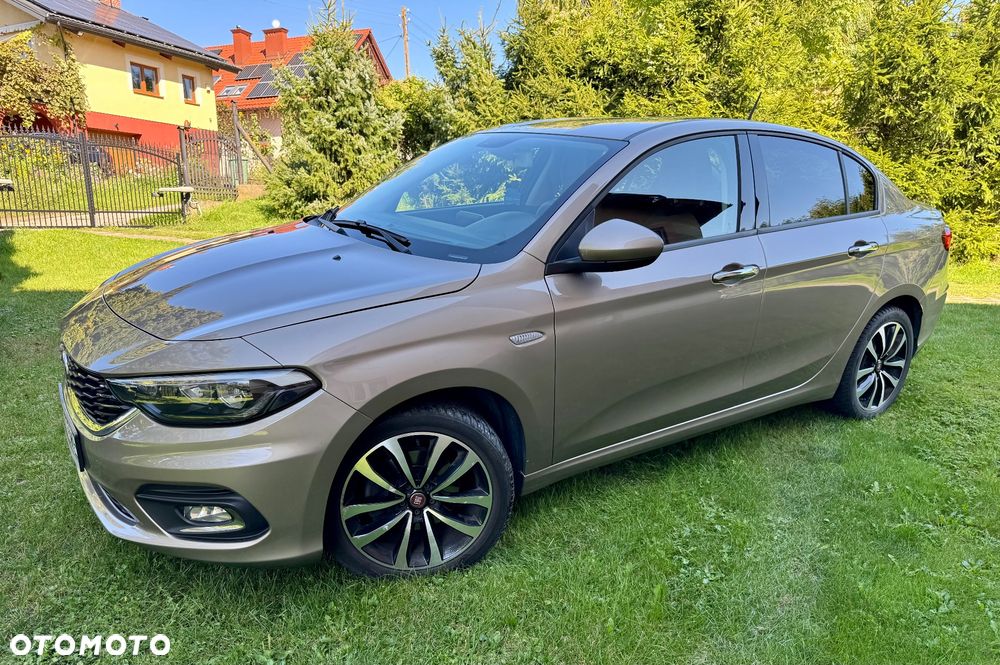 Fiat Tipo 1.4 16v Lounge EU6d - 2