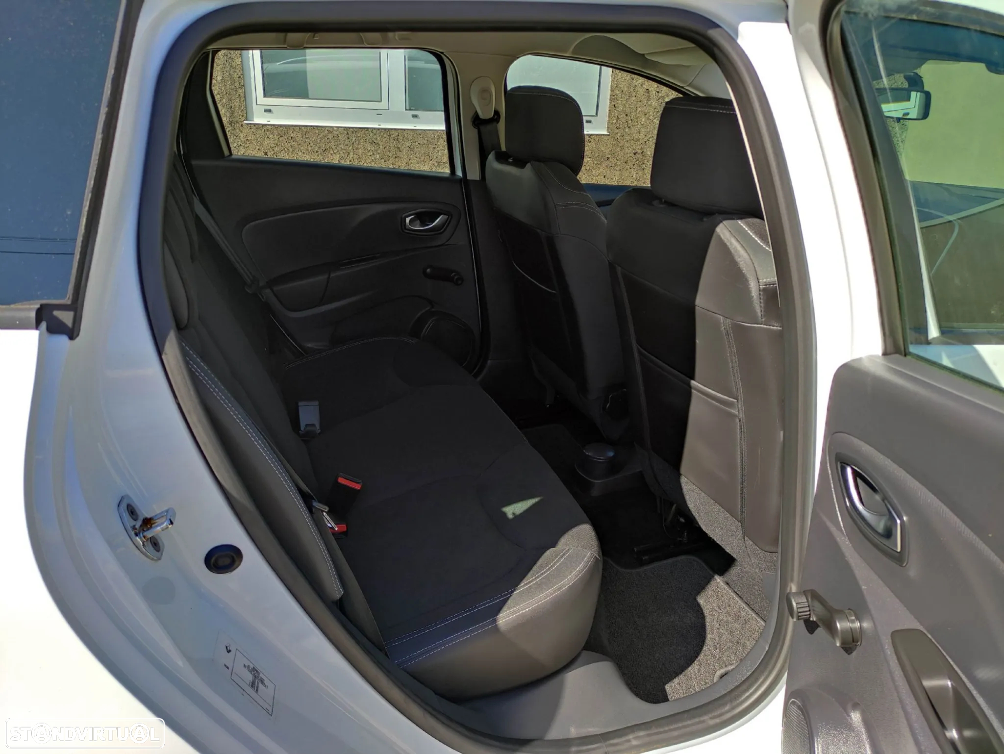 Renault Clio Sport Tourer 1.5 dCi - 17