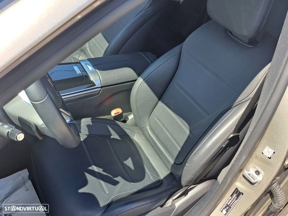 Mercedes-Benz C 300 e 9G-TRONIC Avantgarde - 8