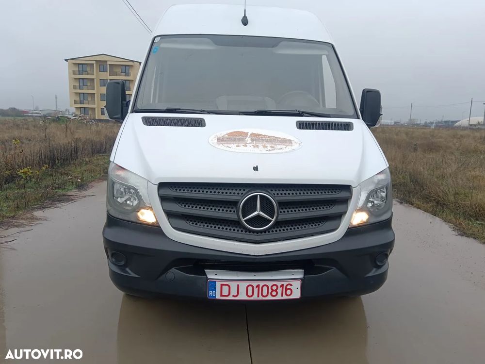 Mercedes-Benz Sprinter - 24