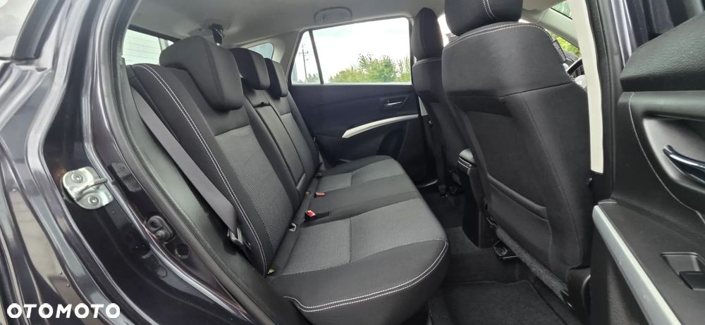 Suzuki SX4 S-Cross 1.6 DDiS 4x2 Comfort - 36