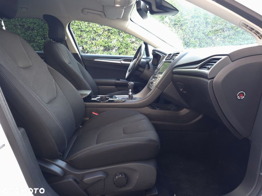 Ford Mondeo 2.0 TDCi Titanium - 10