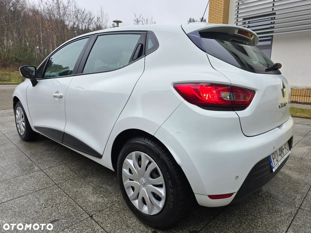 Renault Clio 1.2 16V Life - 5