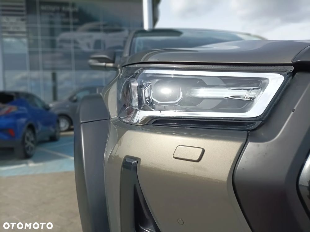 Toyota Hilux 2.8 D-4D mHEV Double Cab Invincible 4x4 - 22