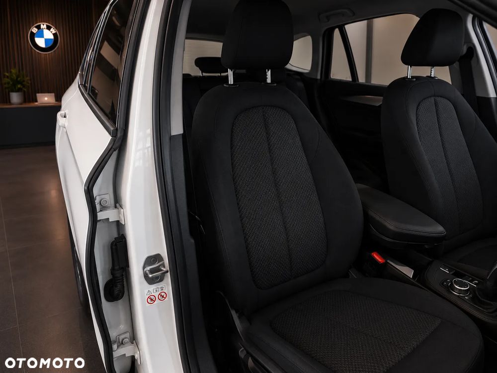 BMW X1 xDrive25e Advantage - 8