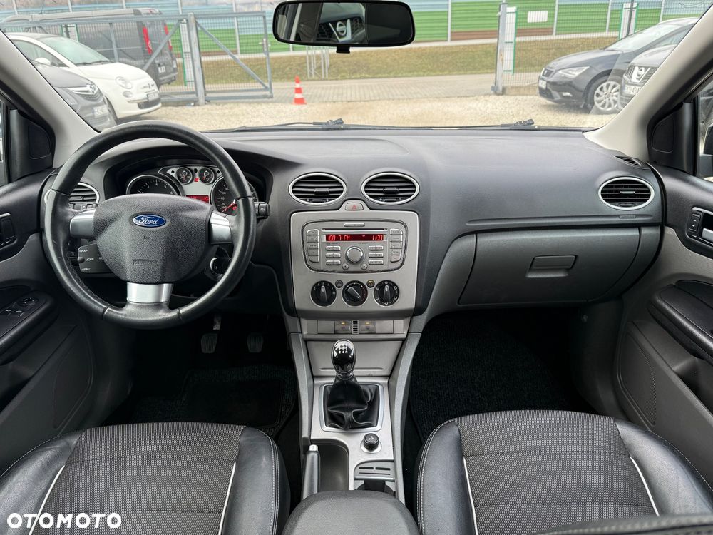 Ford Focus - 23