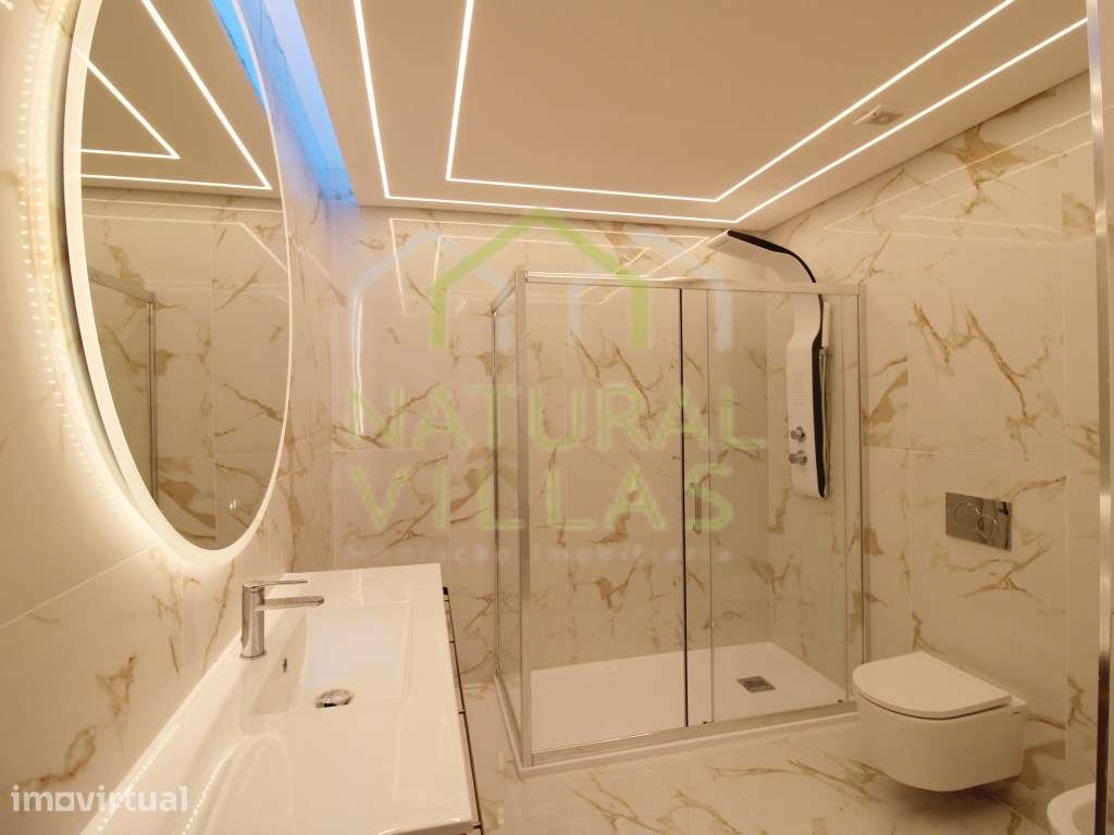 Apartamento T2 Moderno Frente Mar, Quarteira - Grande imagem: 5/13