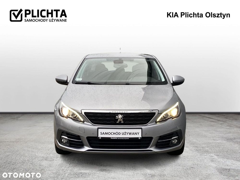 Peugeot 308 - 8