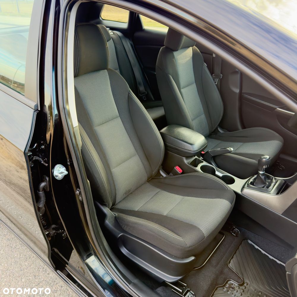 Hyundai i30 1.4 Fifa World Cup Edition - 25