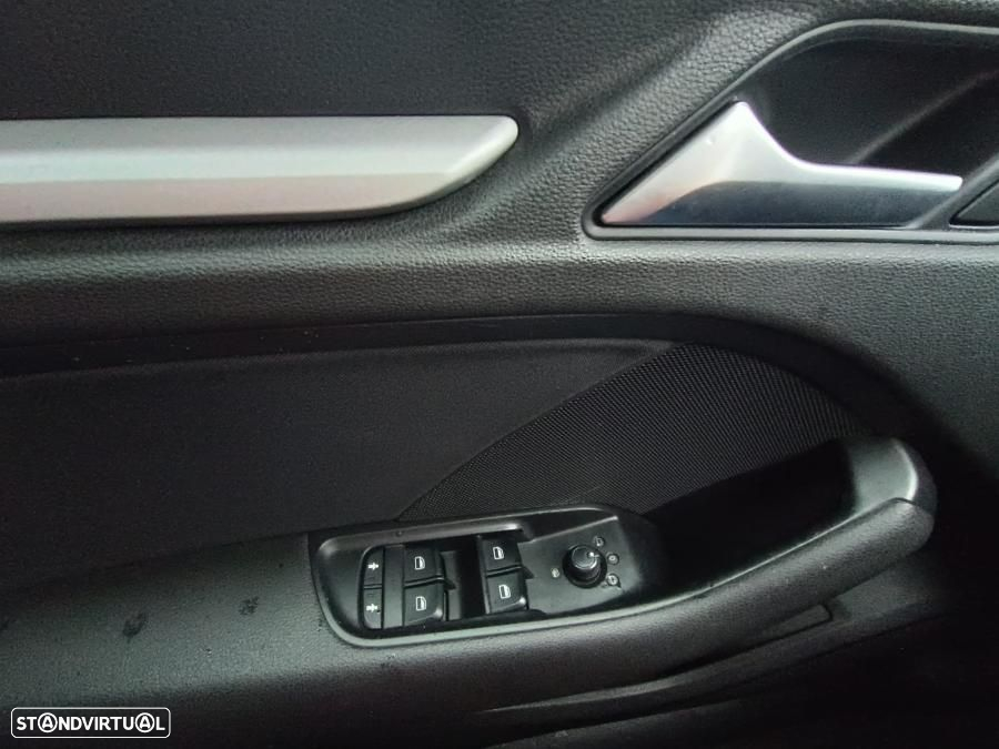Audi A3 Limousine 1.6 TDI S-line - 6