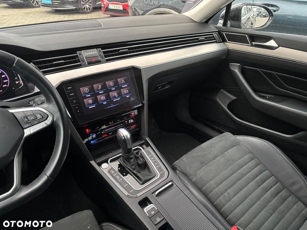 Volkswagen Passat - 22