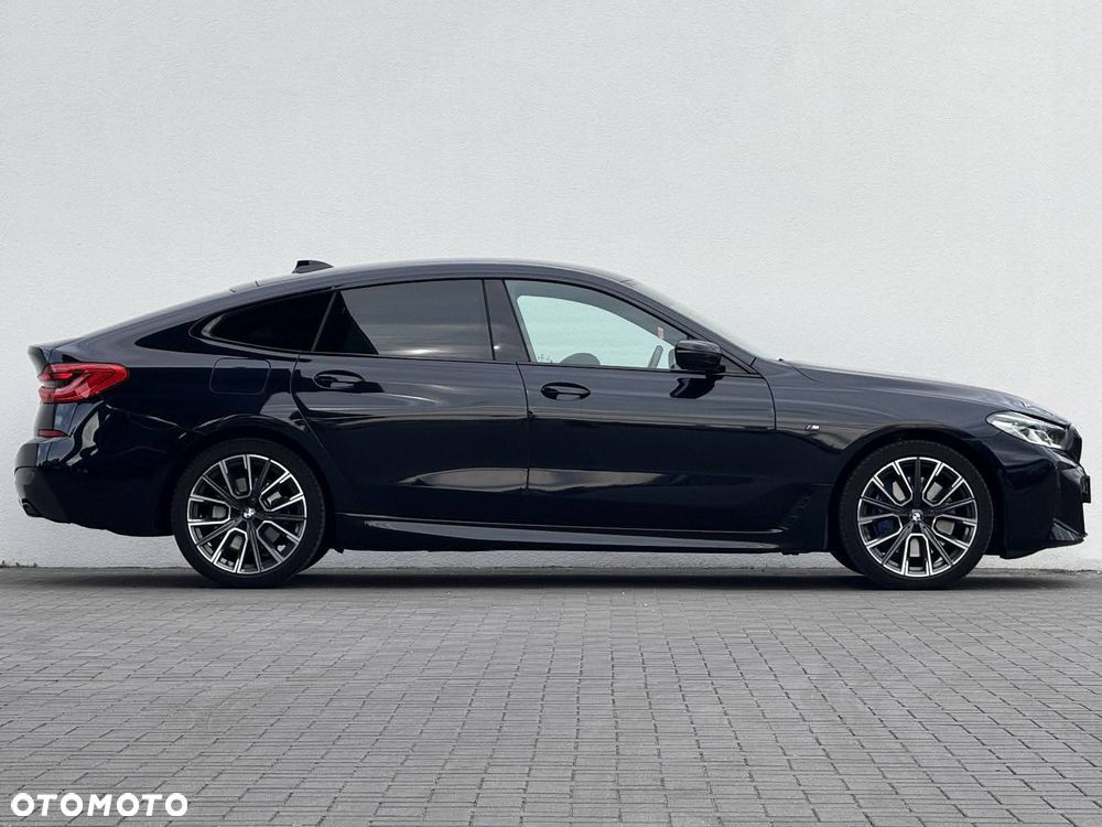 BMW 6GT - 1