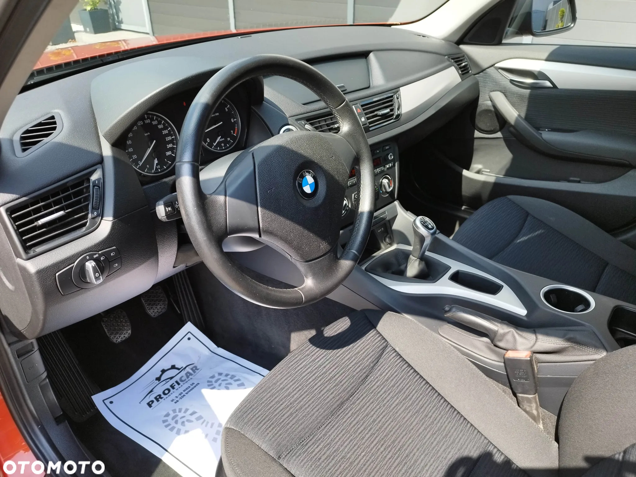 BMW X1 sDrive18i - 17