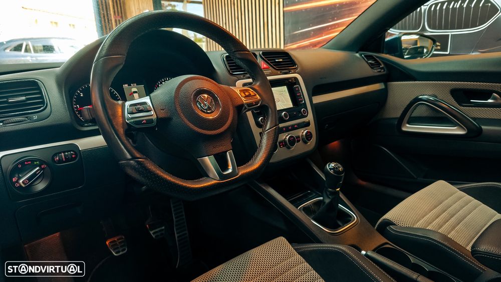 VW Scirocco 2.0 TDI Sport - 10