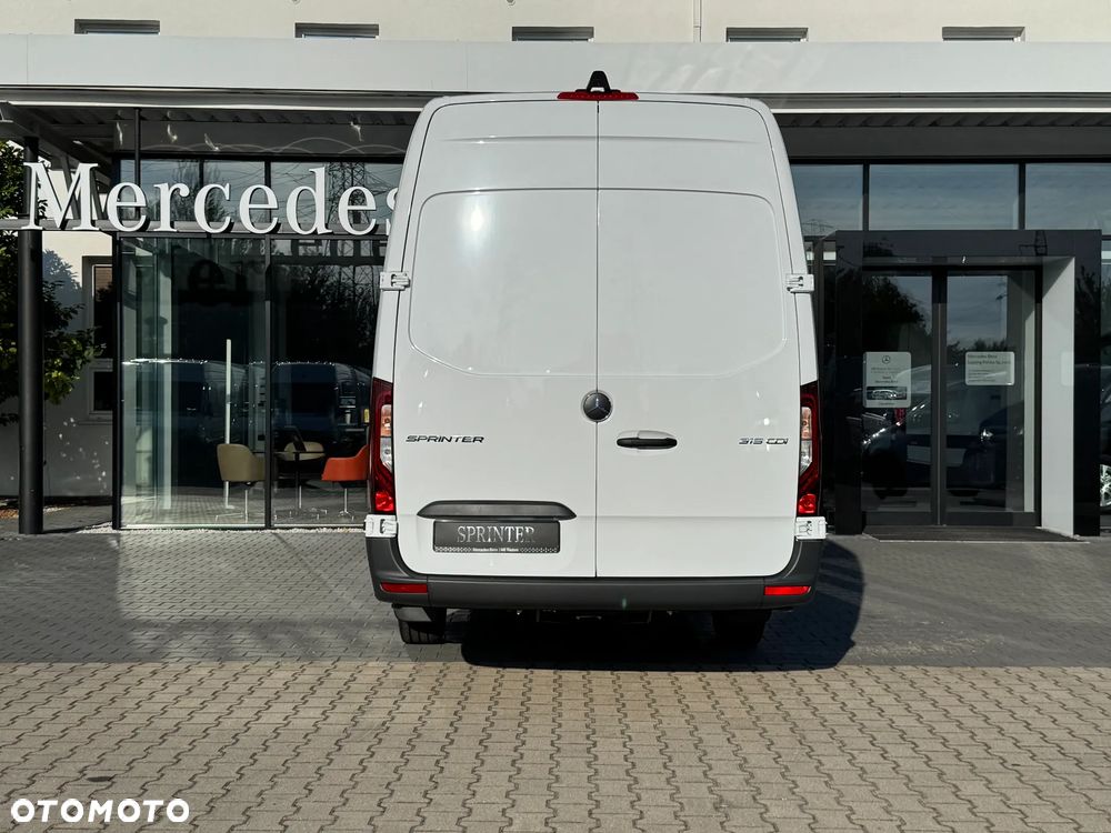 Mercedes-Benz Sprinter 319 CDI - 12