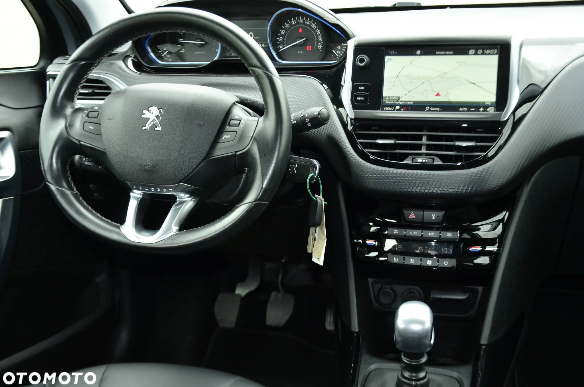 Peugeot 2008 1.2 PureTech Allure Pack S&S - 23
