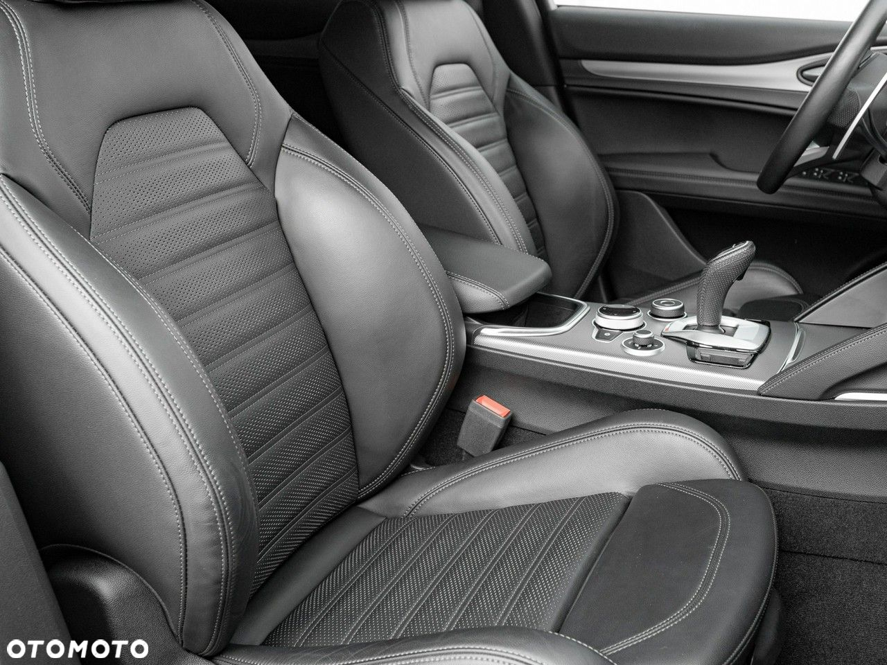 Alfa Romeo Stelvio 2.0 Turbo Sprint Q4 - 34
