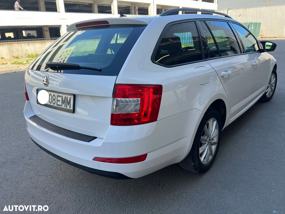 Skoda Octavia 2.0 TDI ELEGANCE DSG - 4