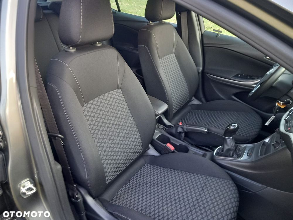 Opel Astra 1.6 D (CDTI) Innovation - 13