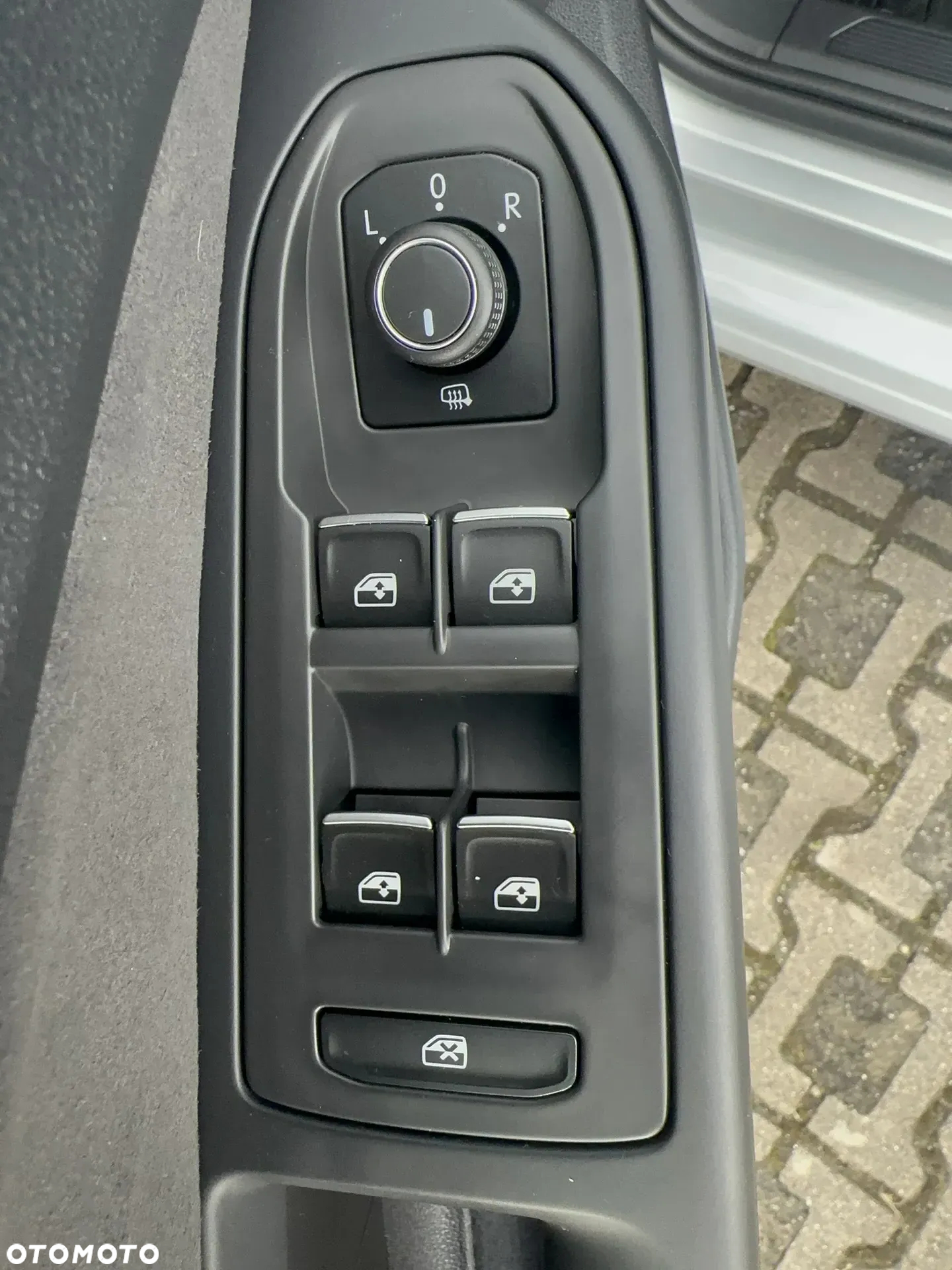 Volkswagen Golf - 14