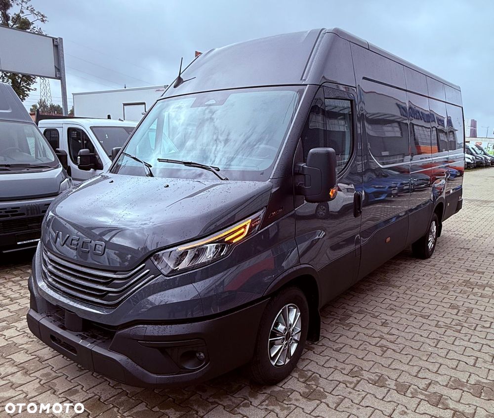 Iveco Daily 35S18 Automat - OKAZJA MAXI DŁUGOŚĆ 4680mm - 3