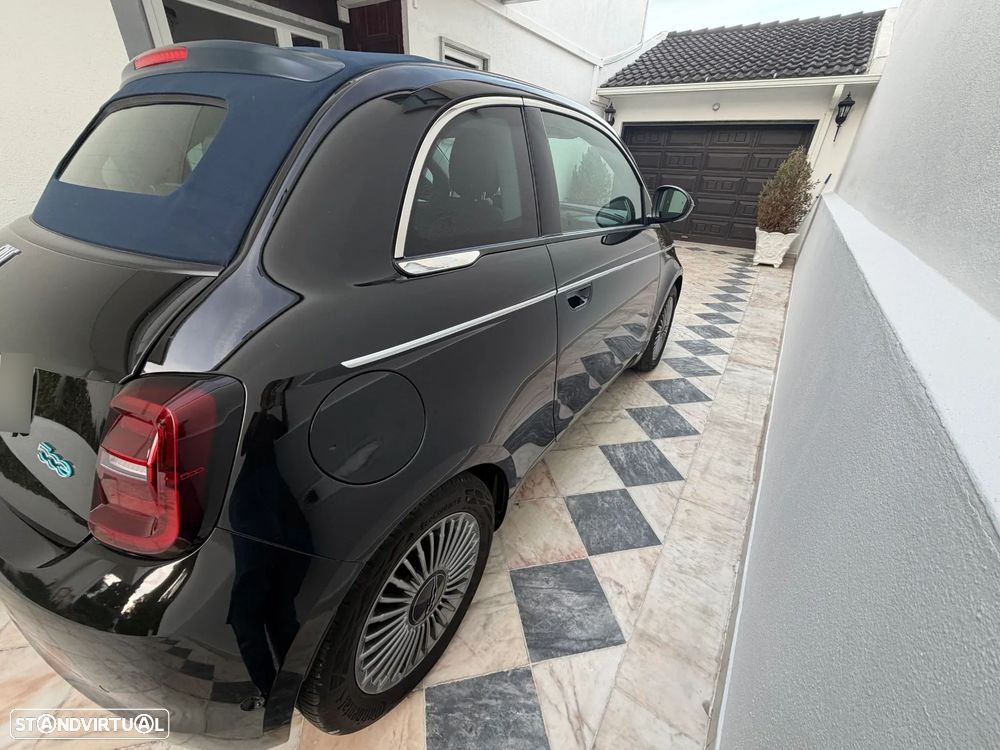 Fiat 500e C — fotografia 17