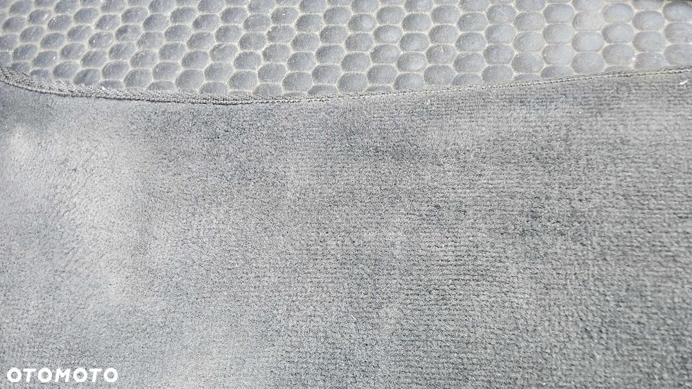 Dywaniki Wycieraczki Wykładzina Czarne Welur Europa Komplet Audi A4 B6 B7 Seat Exeo Sedan Kombi - 14