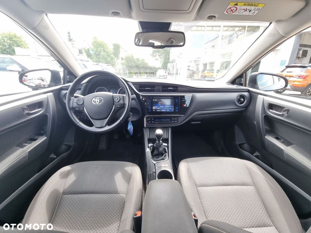 Toyota Corolla - 3