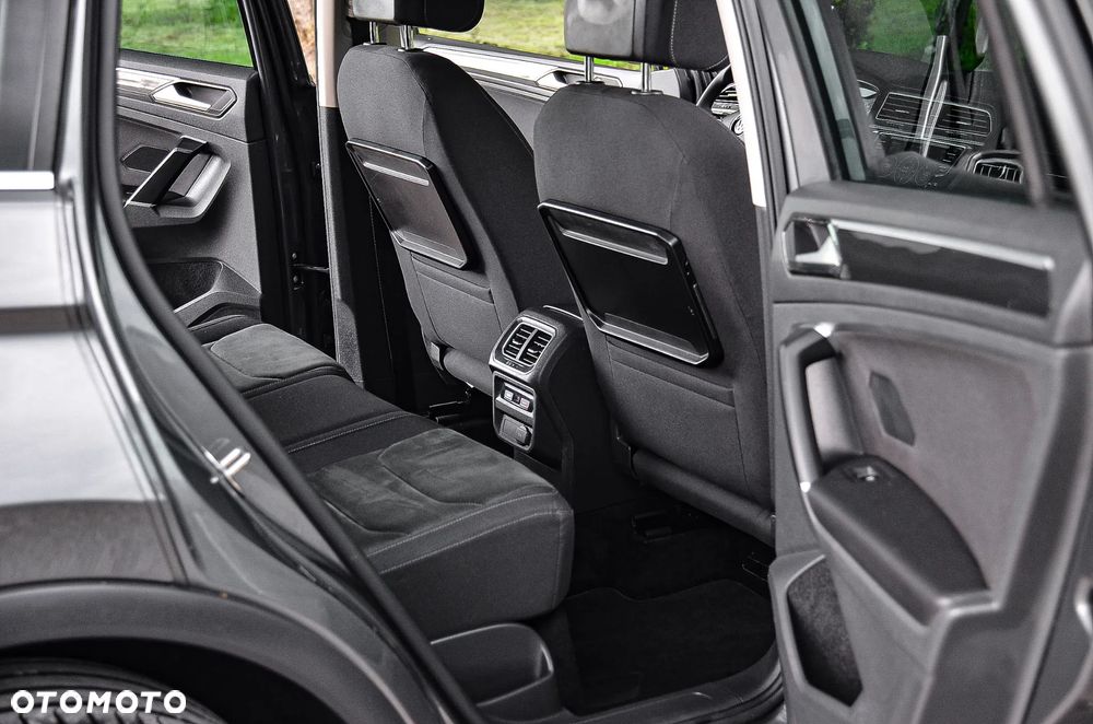 Volkswagen Tiguan - 31