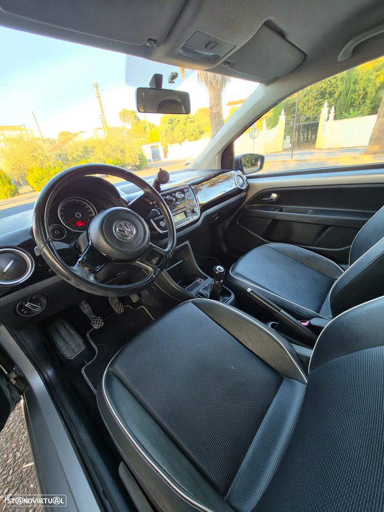 VW Up! 1.0 BlueMotion Cheer - 12