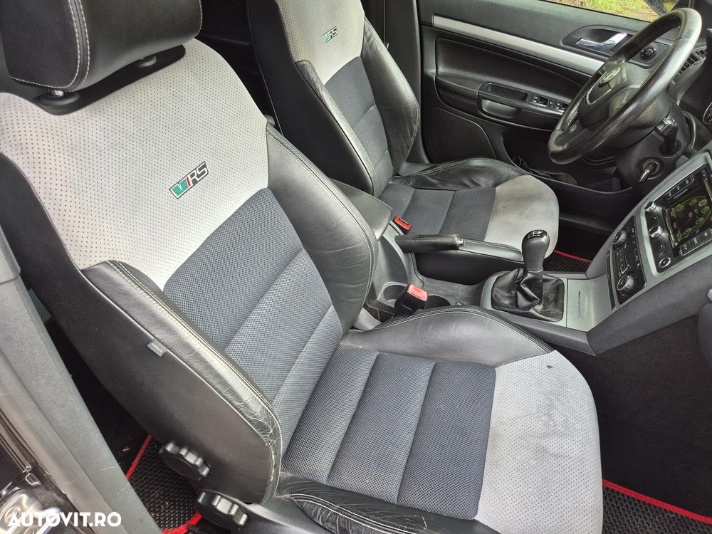 Skoda Octavia 2.0 TDI RS - 7