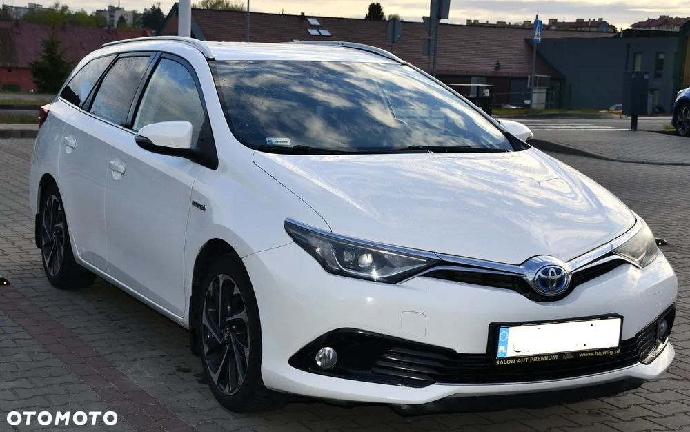 Toyota Auris 1.8 HSD Luna - 8