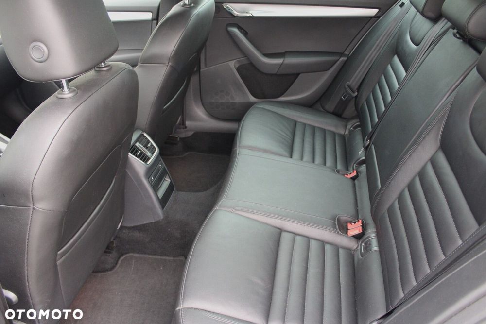 Skoda Octavia 2.0 TDI Style DSG - 13