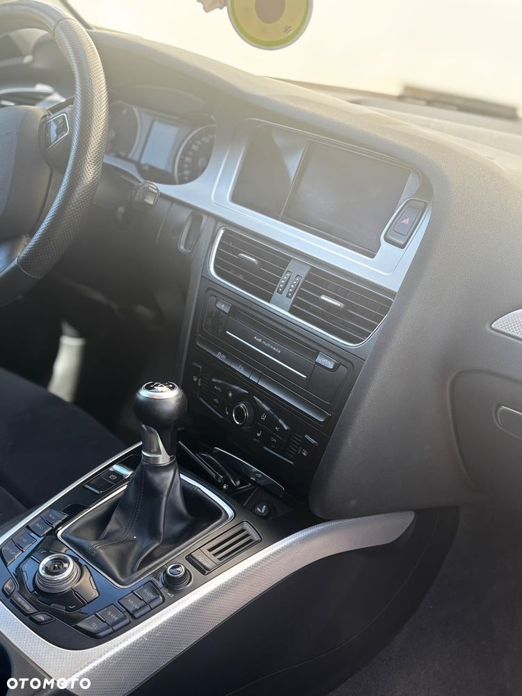 Audi A4 Avant 2.0 TDI Quattro - 12