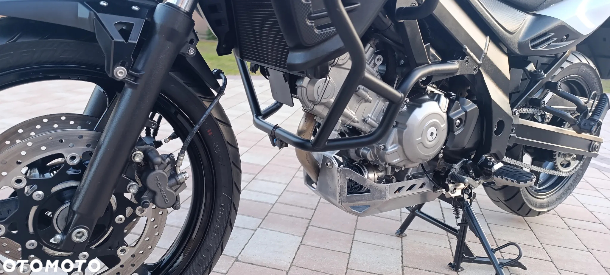 Suzuki V-STROM - 40