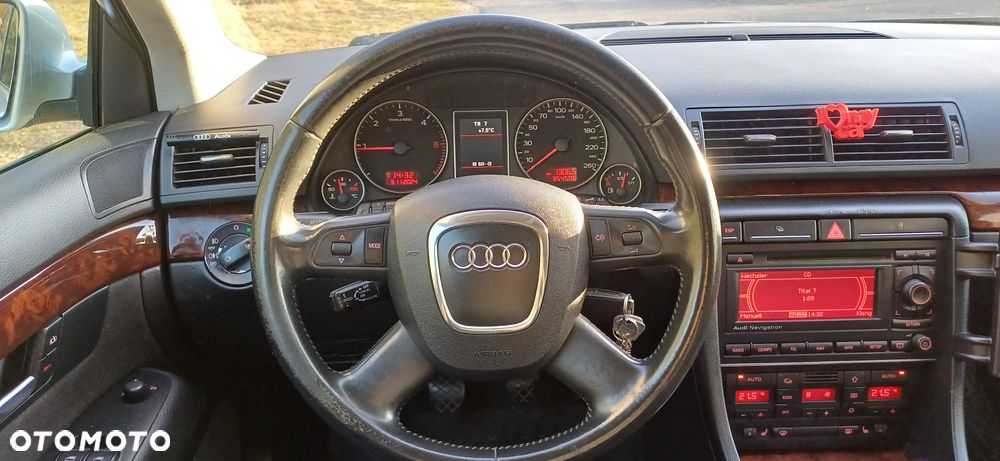 Audi A4 Avant 2.0 TDI - 14