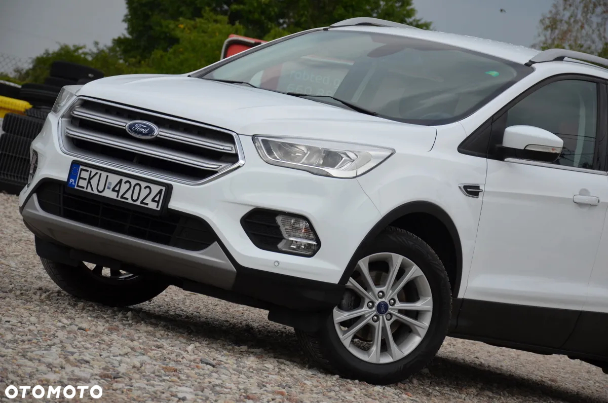 Ford Kuga 1.5 EcoBoost 2x4 Business Edition - 4