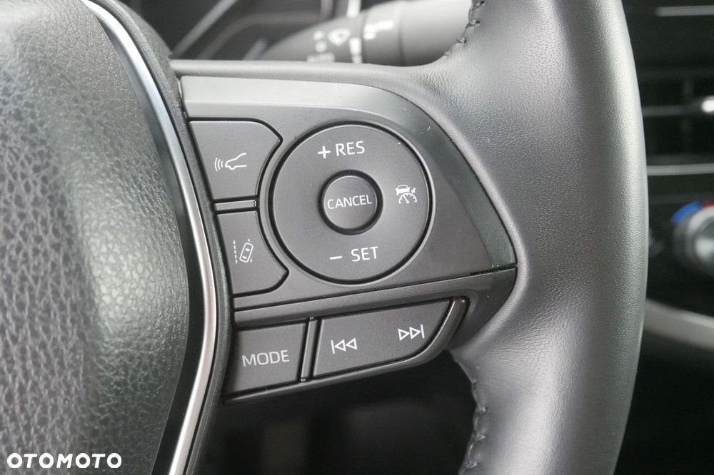 Toyota Camry 2.5 Hybrid Comfort CVT - 23