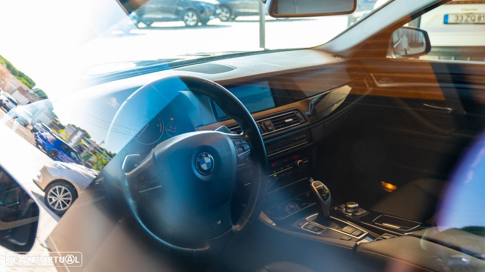 BMW 520 d Exclusive Auto 129g - 11
