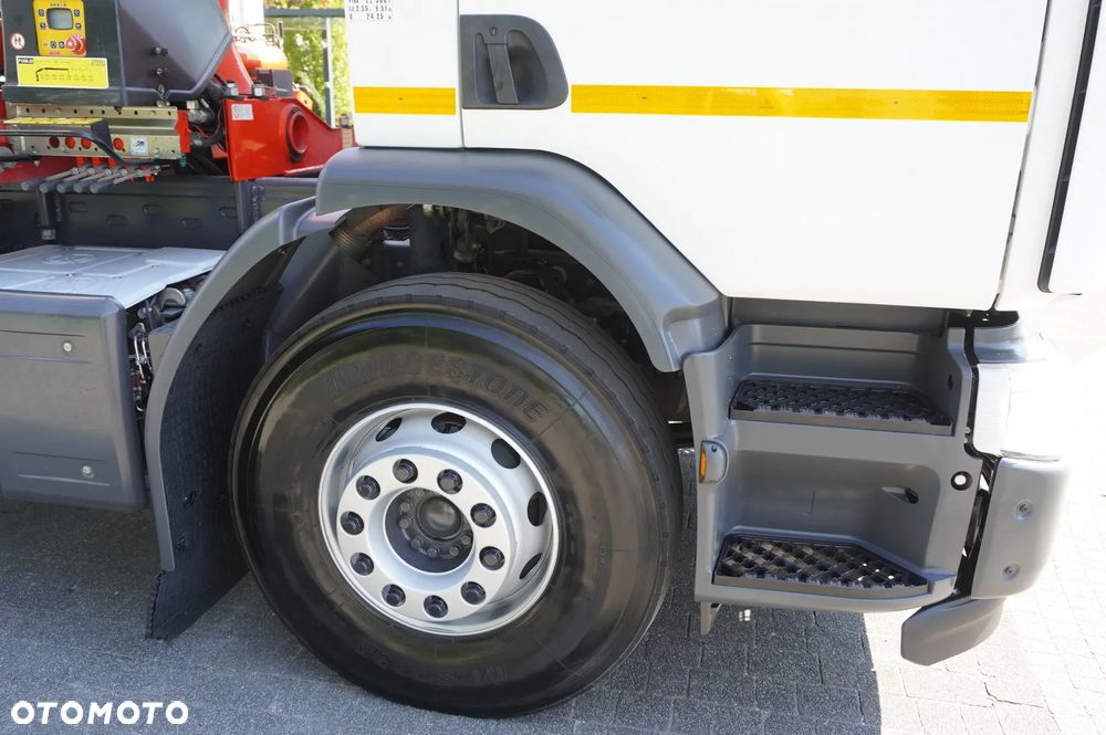 Renault C280 DTI 8 / HDS Fassi 5,6 t / Zasięg 8 m / Platforma 15 EPAL - 11