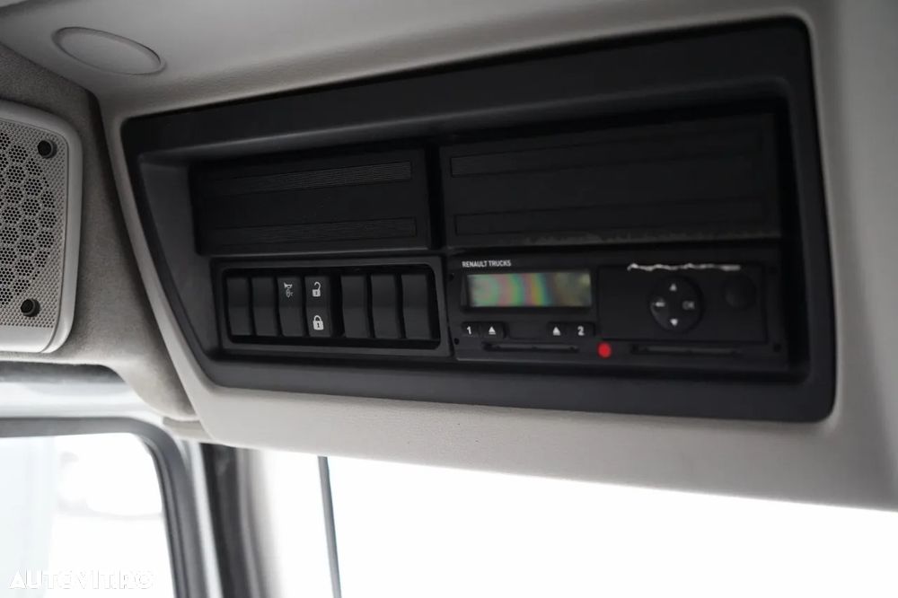 Renault D 210 / 4x2 / CONTAINER / 8,6 M / PODEA RESISTENTĂ / ELEVATOR DHOLLANDIA - 35