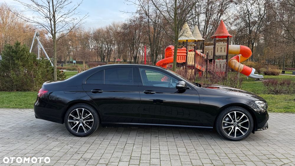 Mercedes-Benz Klasa E 220 d 9G-TRONIC - 4