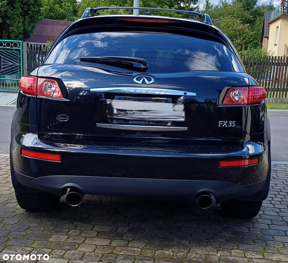 Infiniti FX - 28