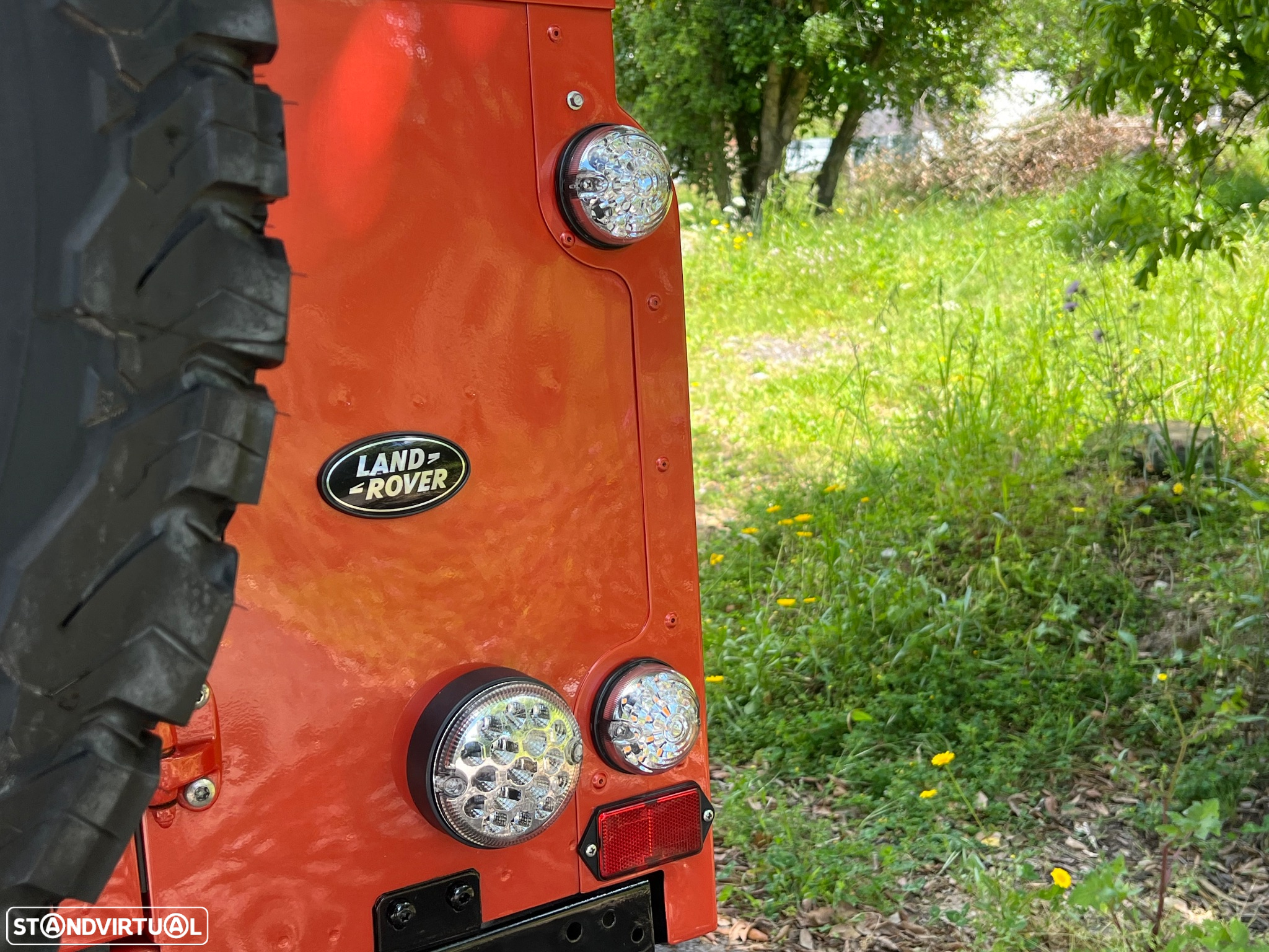 Land Rover Defender 90 2.5 TD5 Metal Top - 17