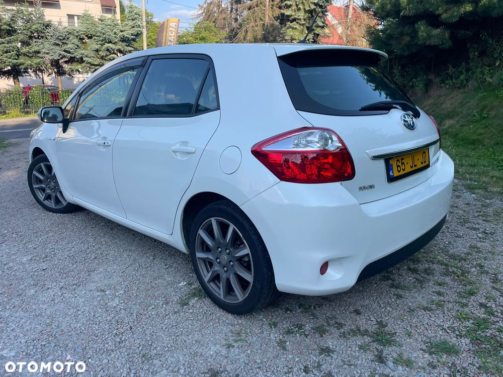 Toyota Auris - 3