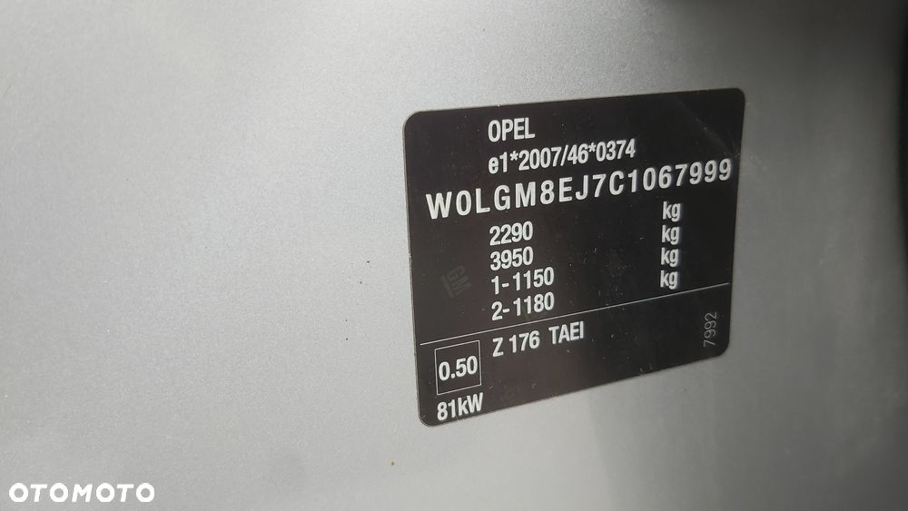 Opel Insignia - 11