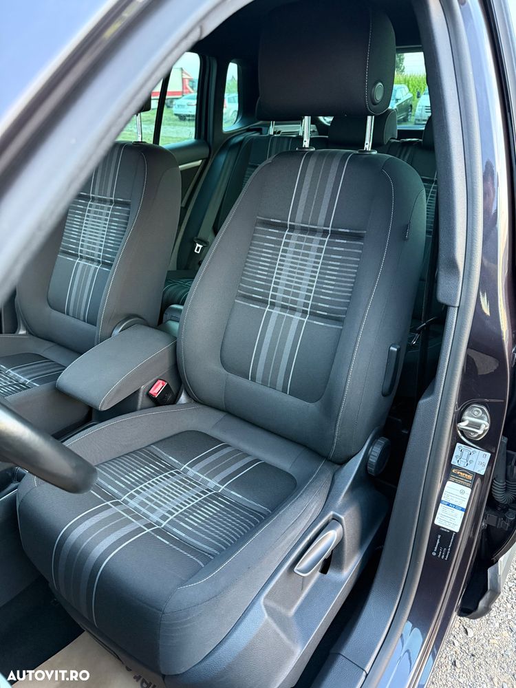 Volkswagen Tiguan 2.0 TDI SCR BlueMotion Technology Lounge Sport & Style - 13