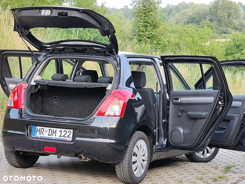 Suzuki Swift 1.3 Comfort - 36