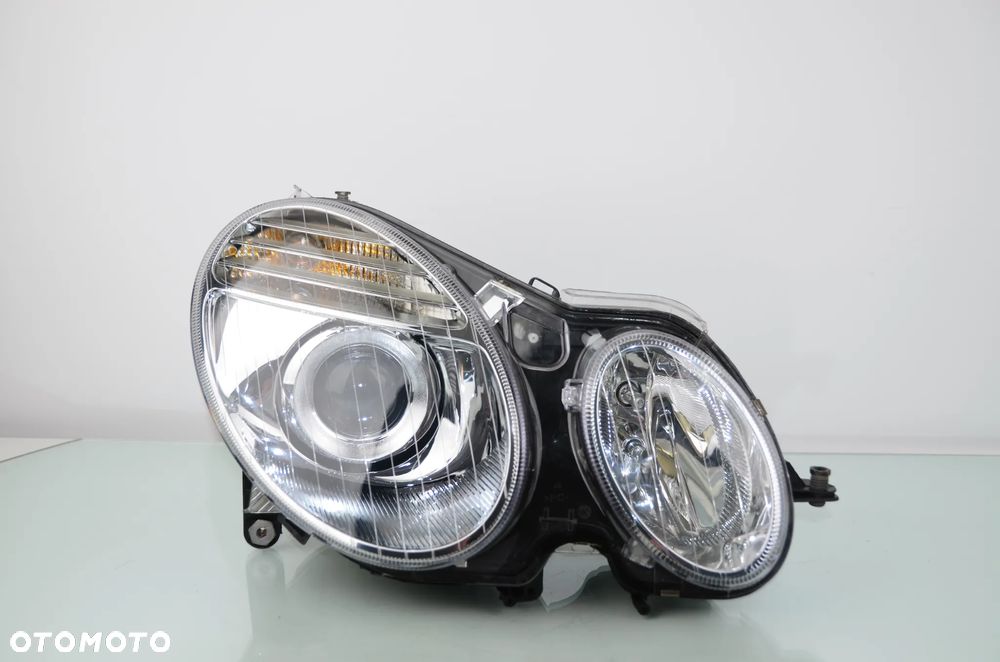 MERCEDES KLASA E W211 FACELIFT BI-XENON z modułami A2118205261KZ DYNAMICZNY Prawy Przedni Oryginał - 1